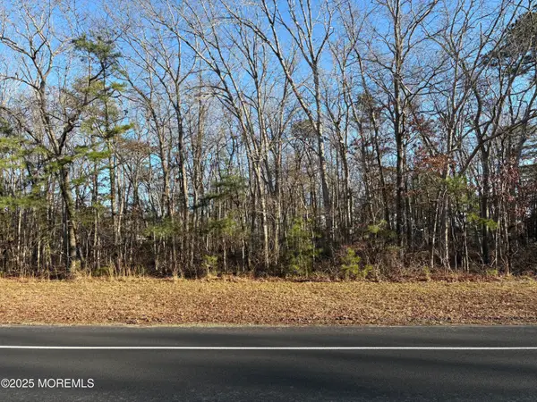 695 Lighthouse Drive, Barnegat, NJ 08005