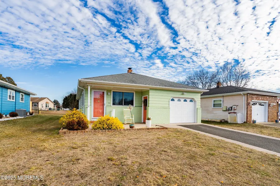 205 Bonaire Drive, Toms River, NJ 08757 - Image #2