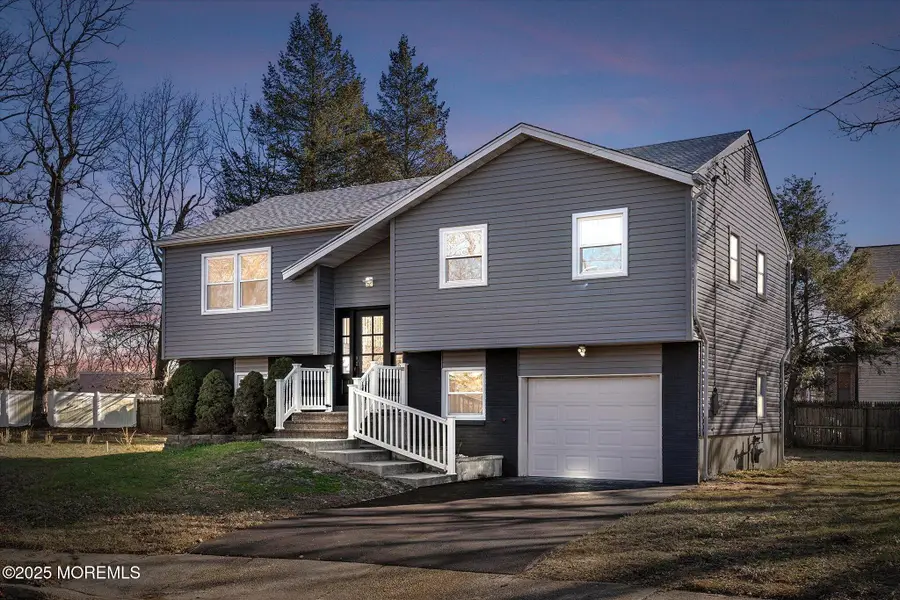 16 Montclair Avenue, Neptune, NJ 07753 - Image #3