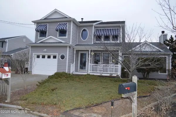 1005 Plimsoll Pt, Lanoka Harbor, NJ 08734