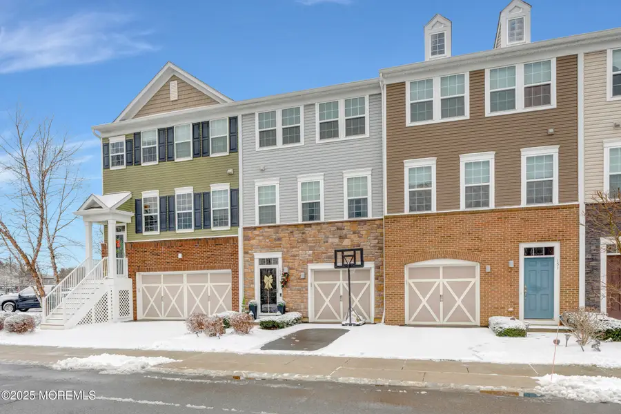 153 Waypoint Drive, Eatontown, NJ 07724 - Image #2