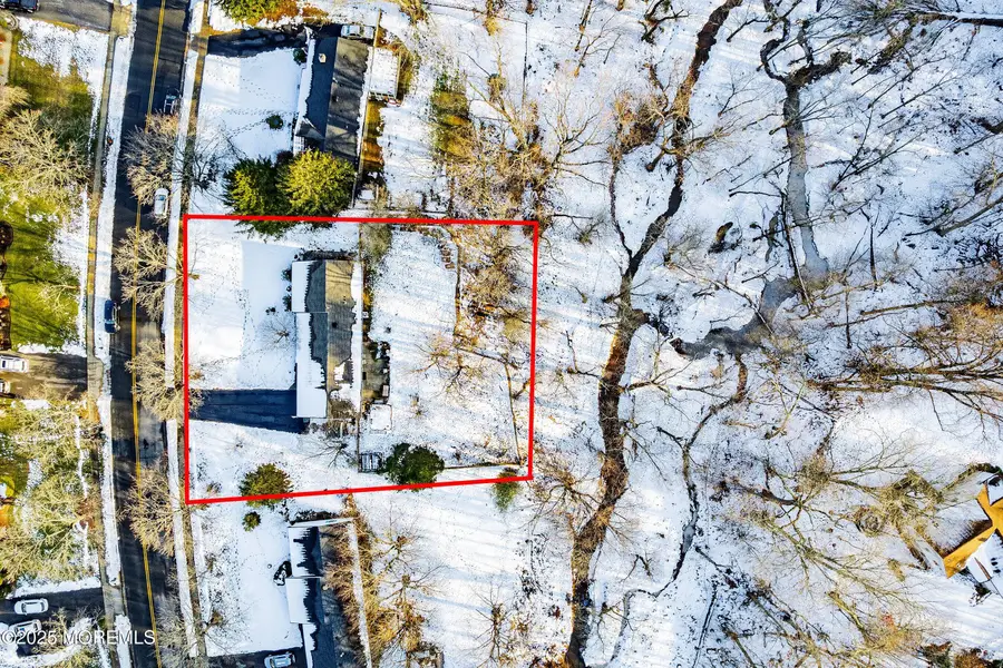 160 Glendale Drive, Freehold, NJ 07728 - Image #3