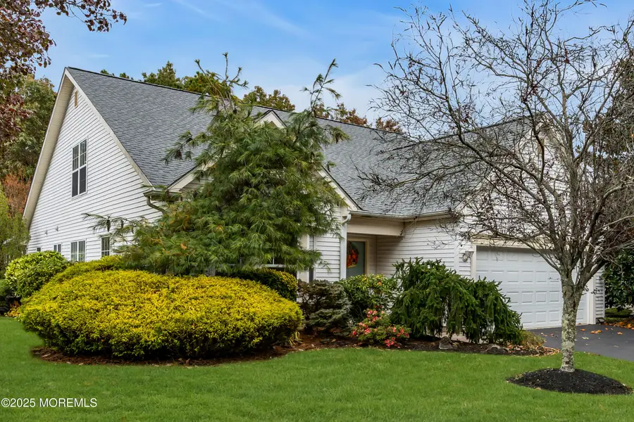 27 Strawberry Lane, Lakewood, NJ 08701 - Image #2