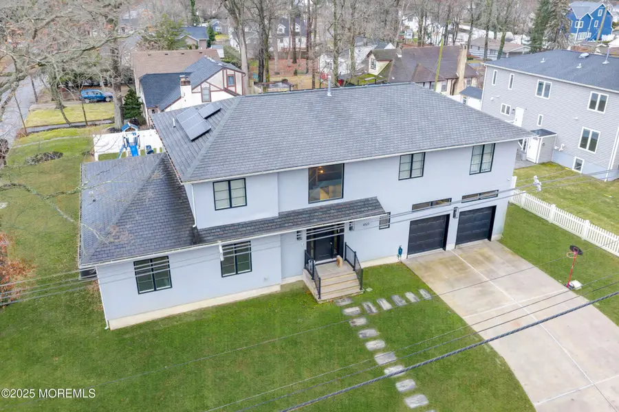 450 Wells Avenue, Oakhurst, NJ 07755 - Image #2