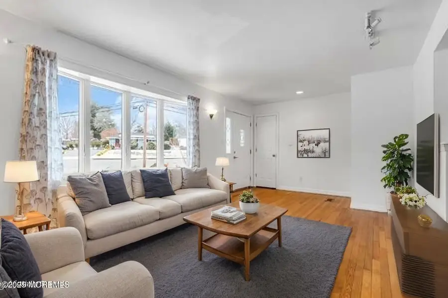 39 Melrose Terrace, Middletown, NJ 07748 - Image #3