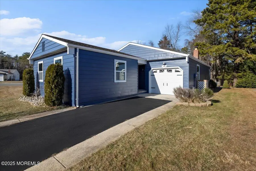 52 Santiago Court, Toms River, NJ 08757 - Image #2