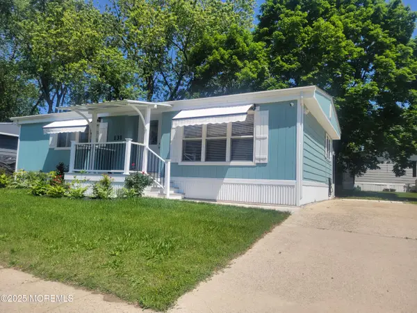 131 Douglas Drive, Jackson, NJ 08527