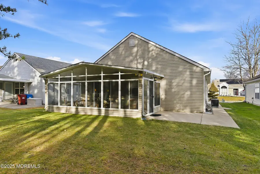 52 Canterbury Lane, Toms River, NJ 08757 - Image #2