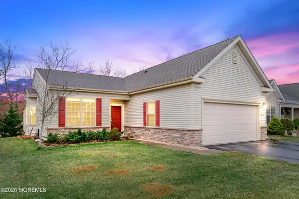 27 Rockland Street, Barnegat, NJ 08005