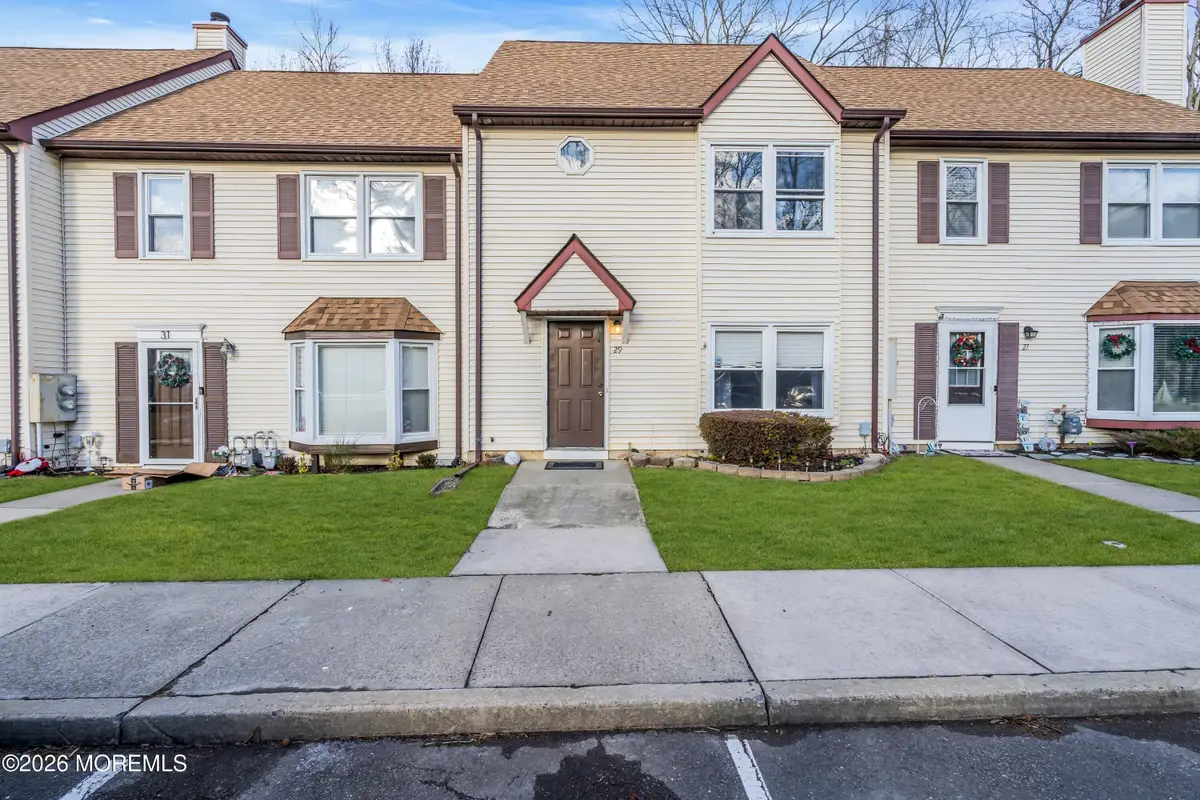 29 Colonial Court, Jackson, NJ 08527 - Image #1