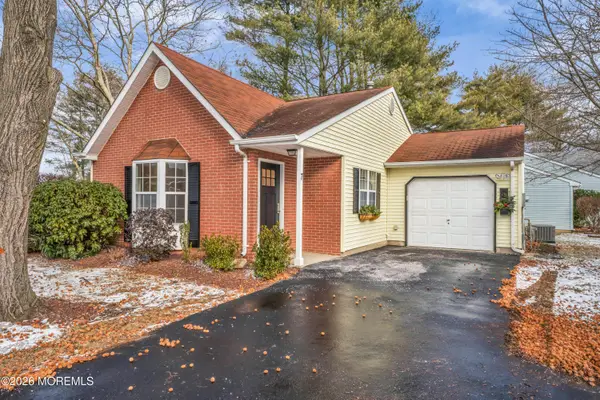 7 Morden Close, Freehold, NJ 07728