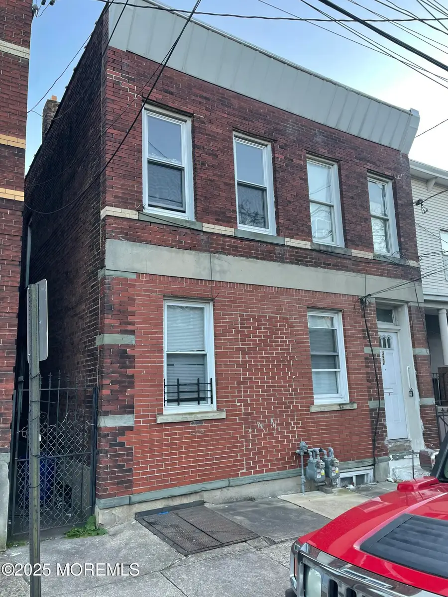322 7th Street, Elizabeth, NJ 07202 - #2
