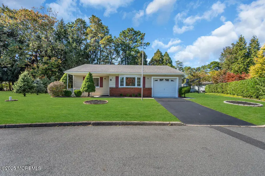 11 Vermont Way, Whiting, NJ 08759 - Image #2