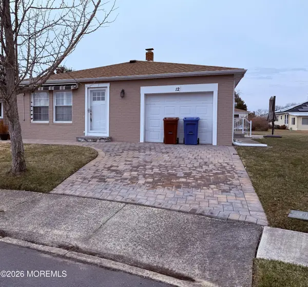 12 Nelson Court, Toms River, NJ 08757