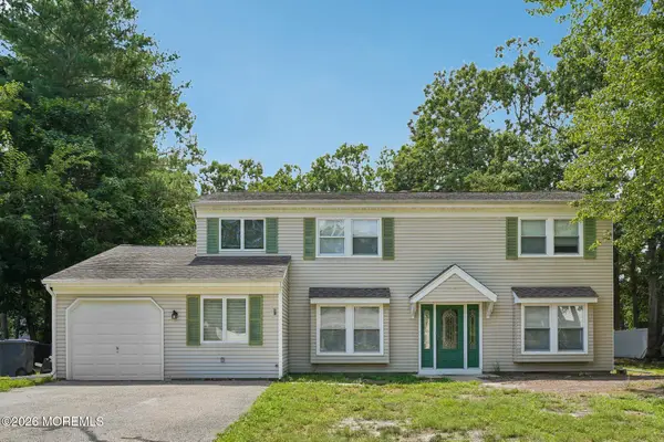 160 Stowe Street, Toms River, NJ 08753