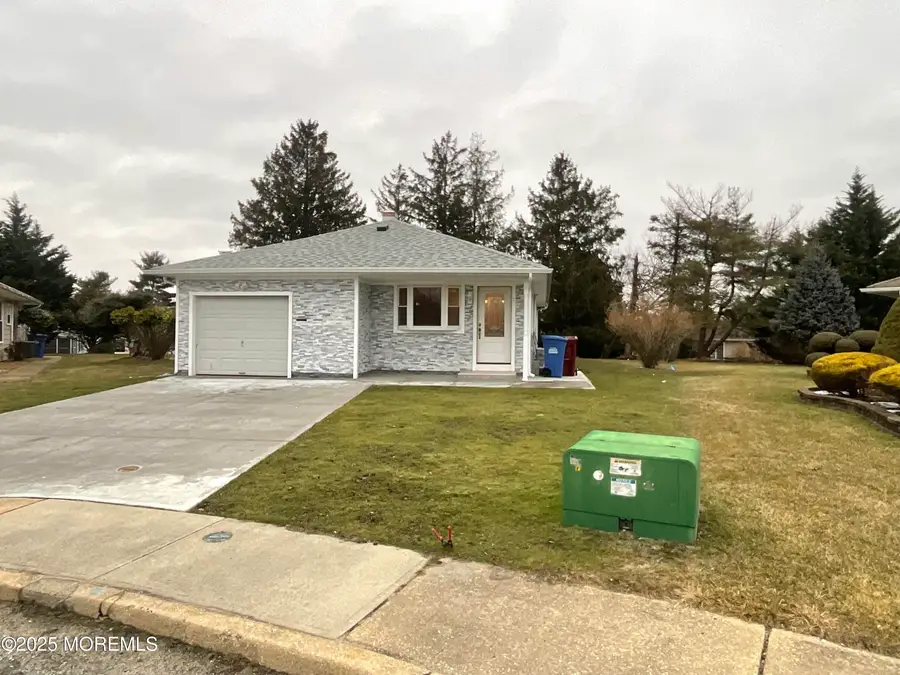 7 Bridgetown Court, Toms River, NJ 08757 - Image #2