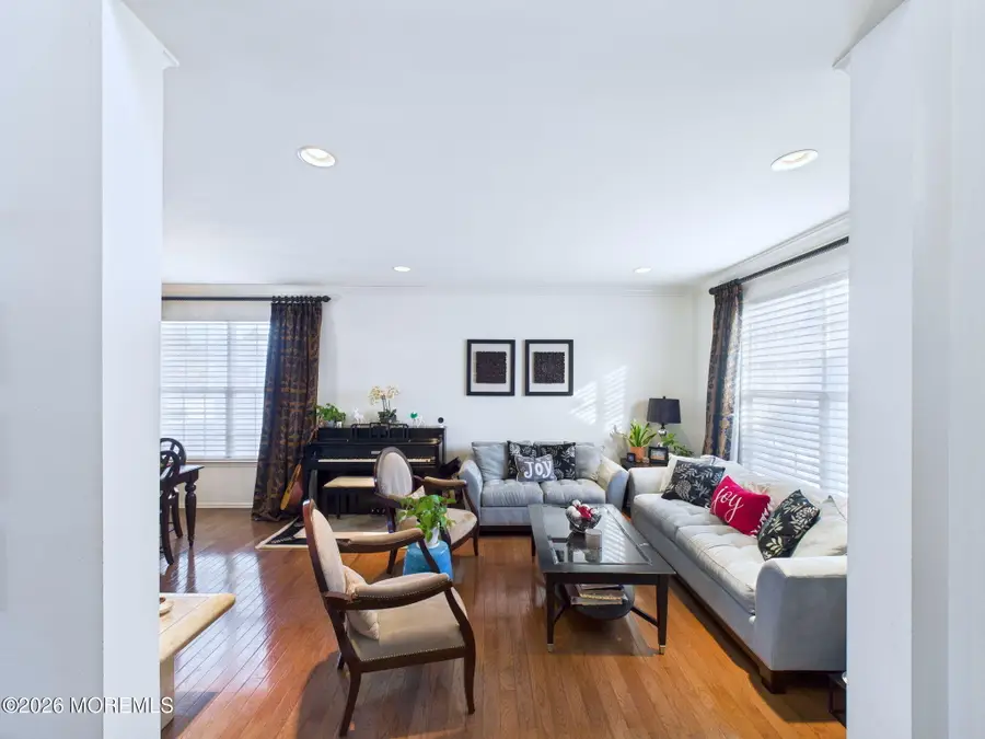 28 Wisniewski Road, Sayreville, NJ 08872 - Image #2