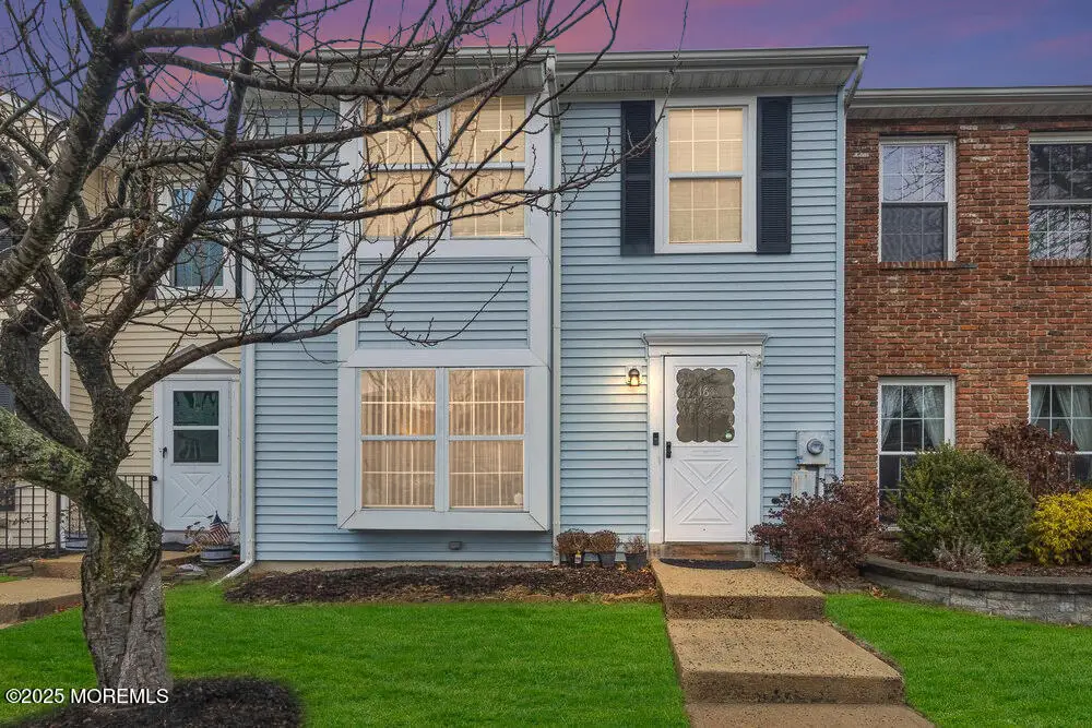 16 Rodio Court, Sayreville, NJ 08872 - Image #1