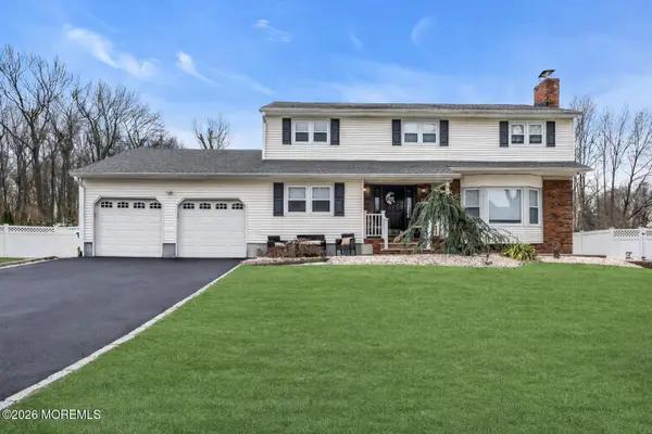 6 Morningside Drive, Old Bridge, NJ 08857