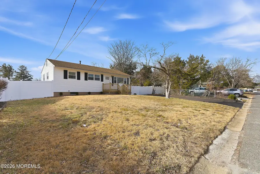 23 Bucknell Drive, Toms River, NJ 08757 - Image #3