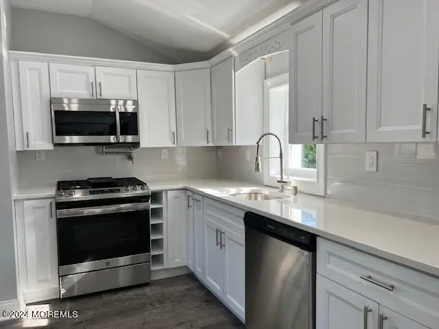 141 Mckinley Avenue, Laurence Harbor, NJ 08879 - Image #3