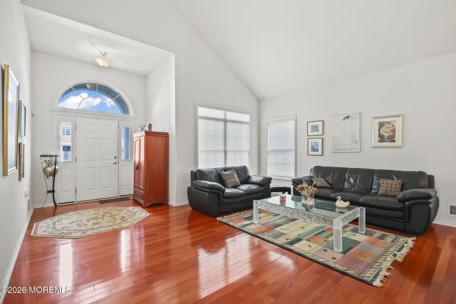 7 Salter Court, Manalapan Township, NJ 07726 - Image #3