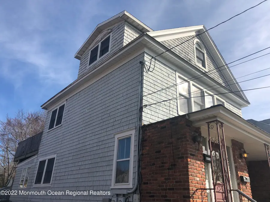 267 Roosevelt Avenue, Oakhurst, NJ 07755 - Image #2