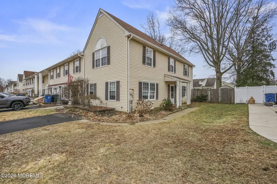 72 Fieldcrest Way, Hazlet, NJ 07730 - Image #2