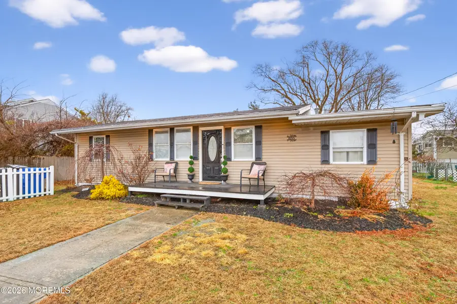 655 Ellicott Avenue, Toms River, NJ 08753 - Image #2
