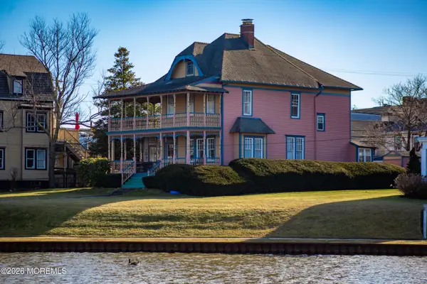 62 Lake Avenue, Ocean Grove, NJ 07756