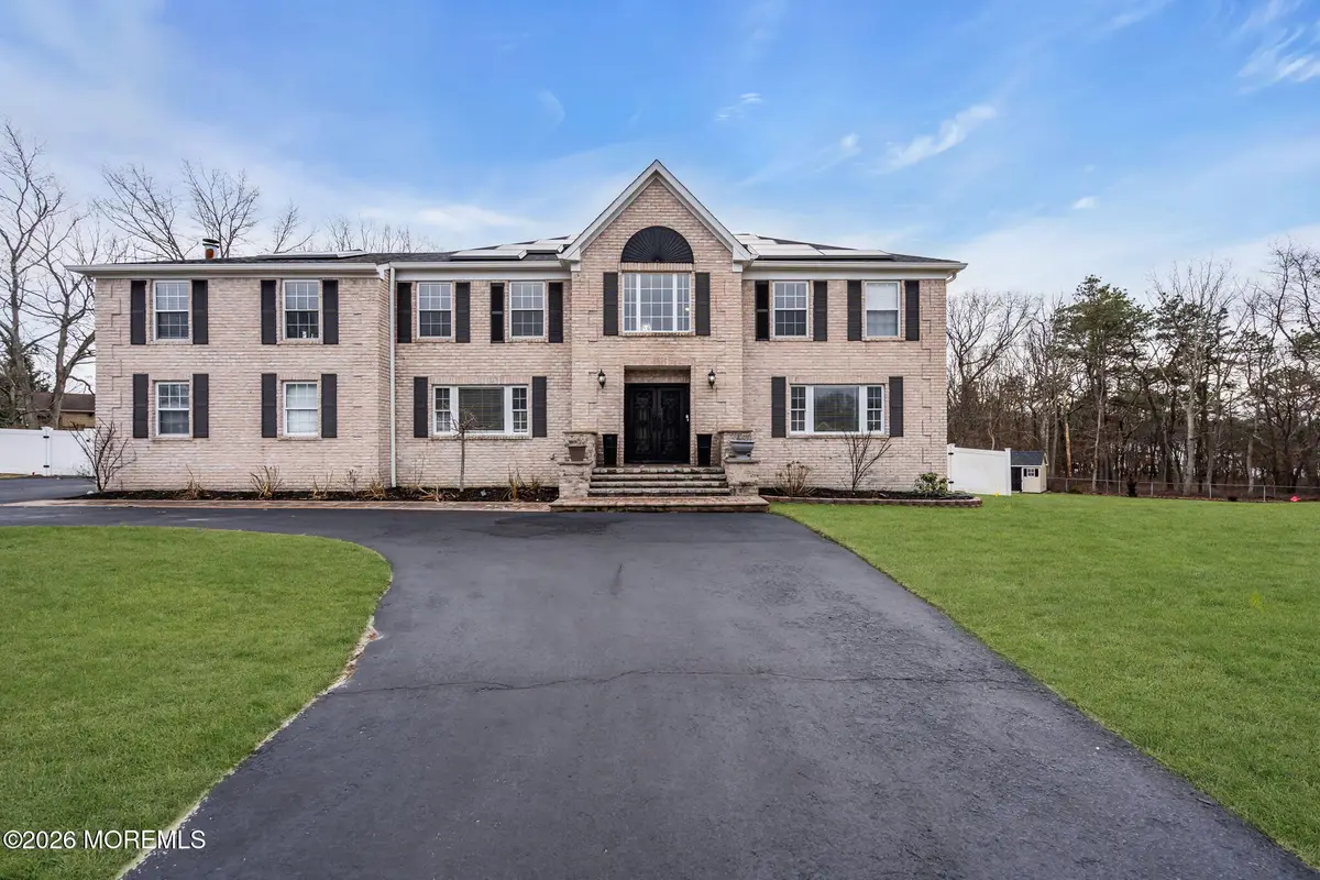 21 Julies Way, Howell, NJ 07731 - Image #1