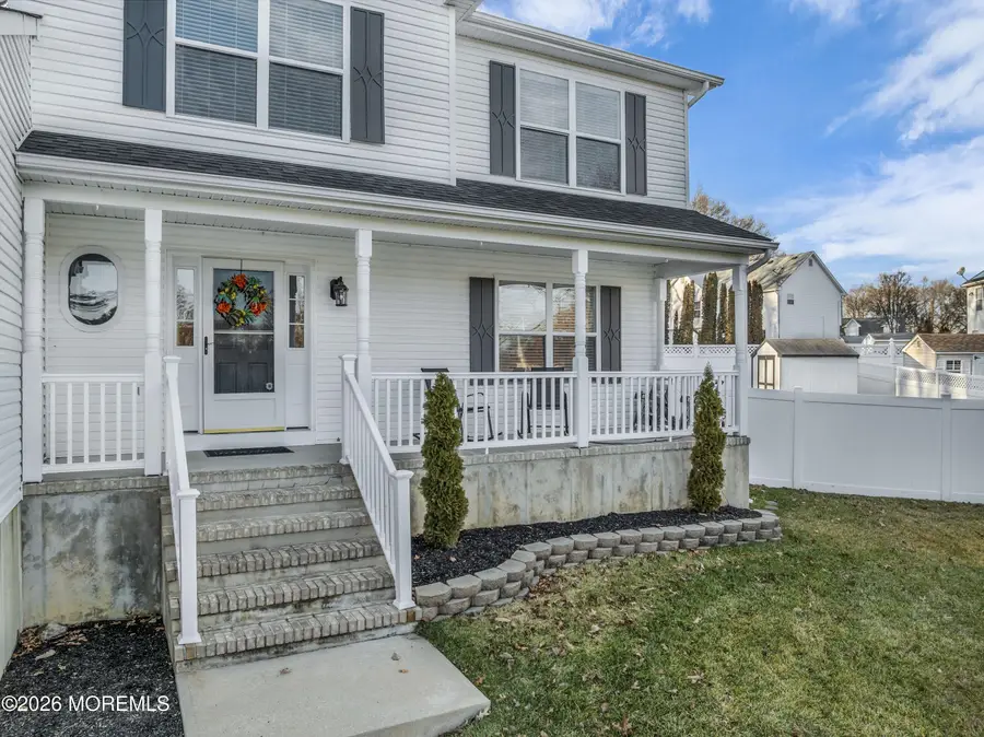 144 Lakeview Court, Toms River, NJ 08753 - Image #3