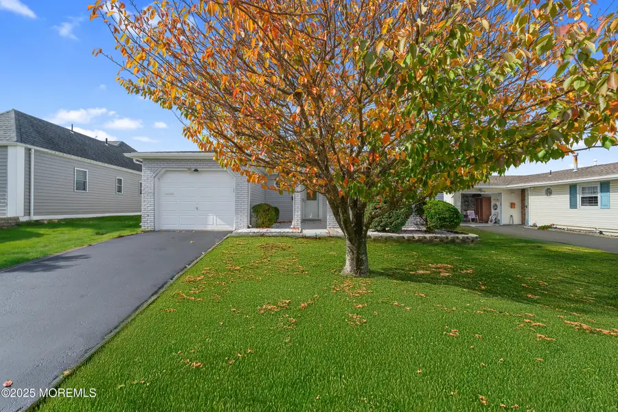 42 Sidney Court, Brick, NJ 08724 - Image #2