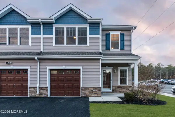 52 Rockingham Way #1, Manchester, NJ 08759