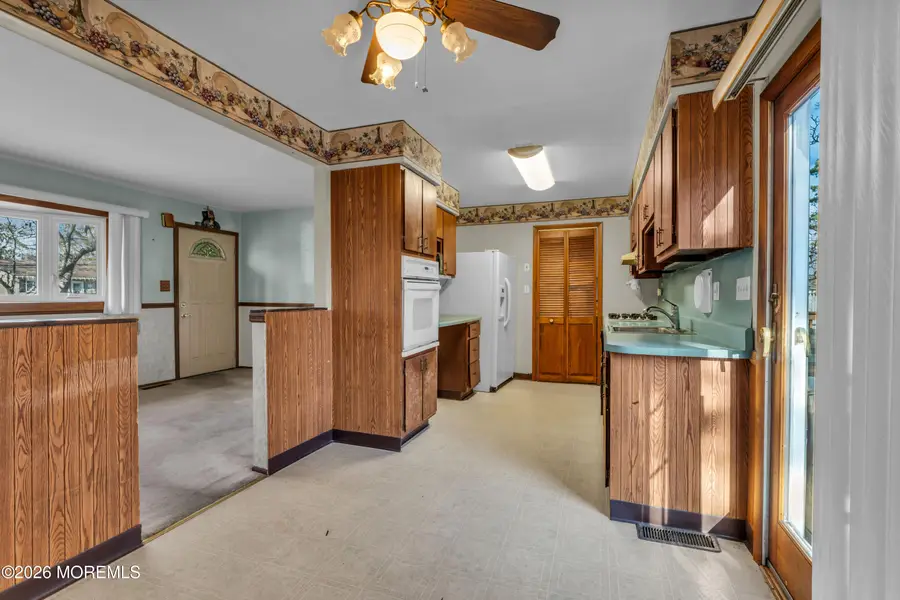 234 Sprucewood Drive, Brick, NJ 08723 - Image #3