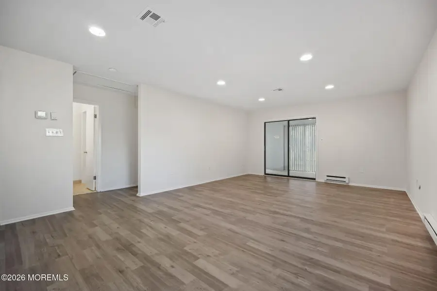 143 Cross Slope Court #B, Manalapan Township, NJ 07726 - Image #2