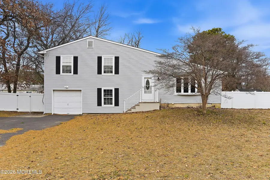 725 Birmingham Avenue, Toms River, NJ 08757 - Image #3