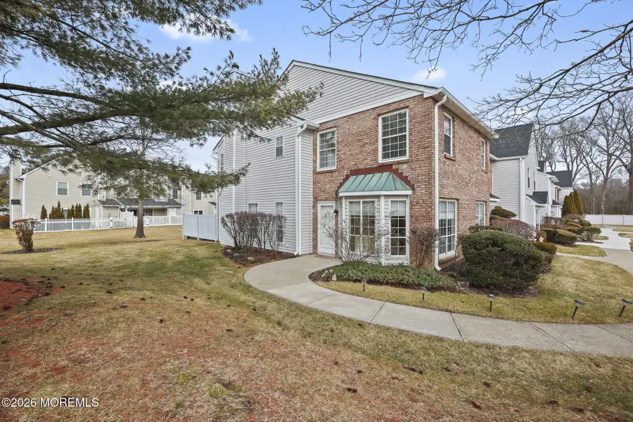 28 Vassar Place, Morganville, NJ 07751 - Image #3