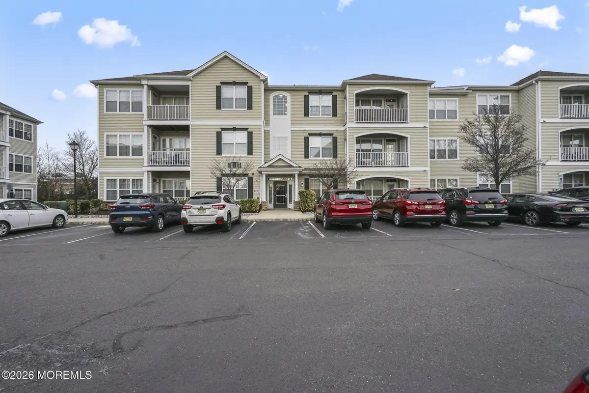 224 Mill Pond Way #36, Eatontown, NJ 07724 - Image #1