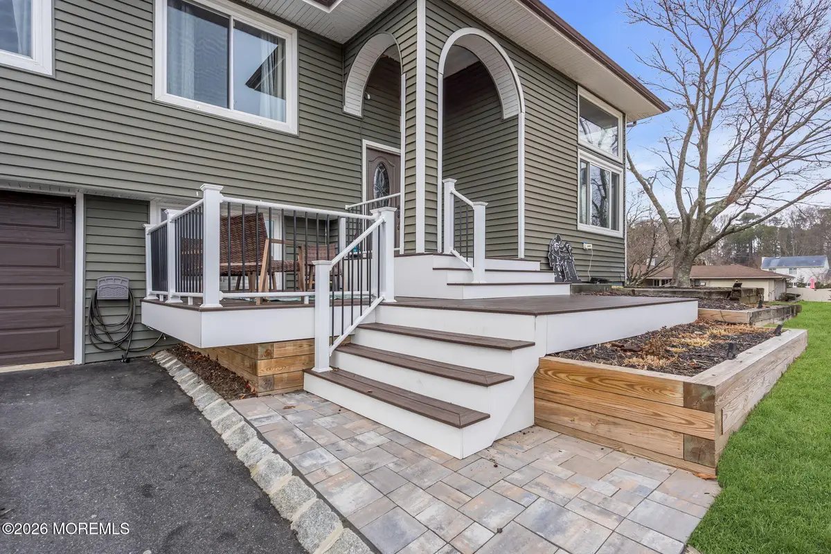 7 Apache Drive, Toms River, NJ 08753 - Image #1