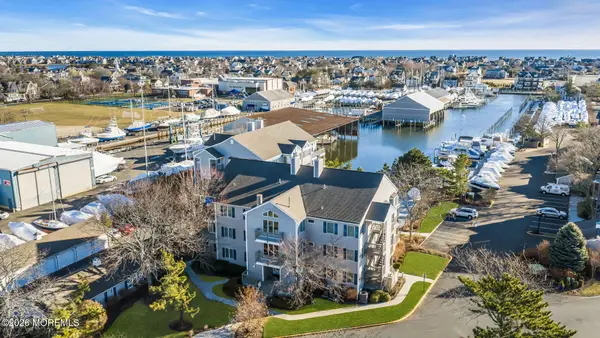 97 Bay Point Harbour, Point Pleasant, NJ 08742