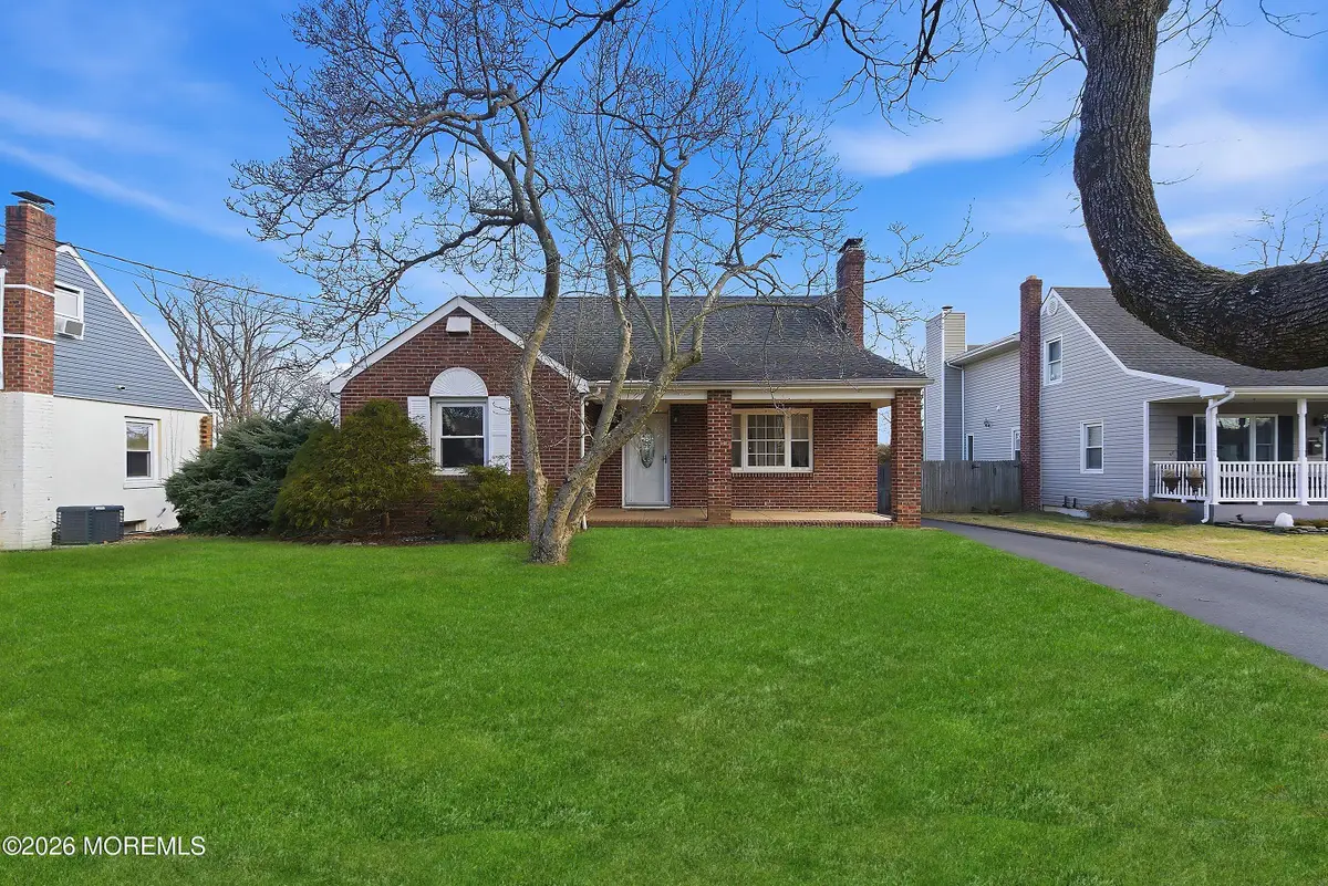 8 Sutphin Avenue, Matawan, NJ 07747 - Image #1