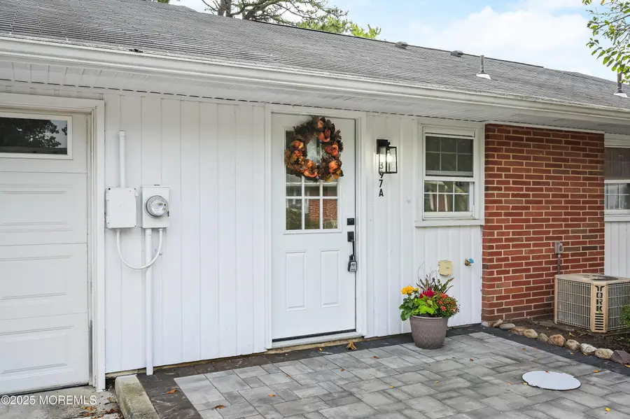 397A Chesterfield Court, Lakewood, NJ 08701 - Image #2