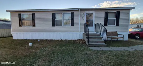 302 Blue Jay Street, West Deptford, NJ 08086