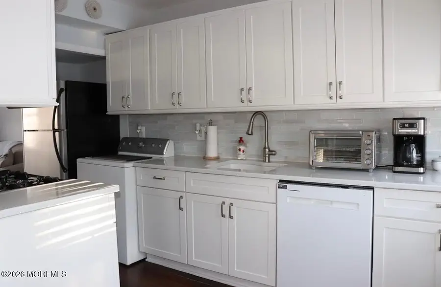 40 Belshaw Avenue, Shrewsbury Township, NJ 07724 - Image #3