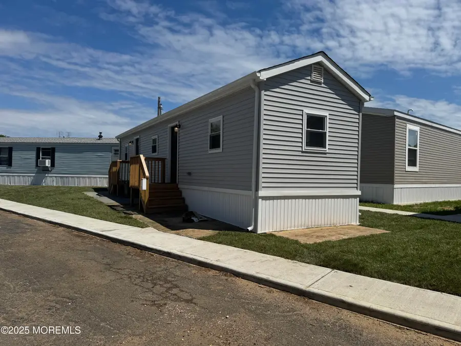 17 Avenue D, Hazlet, NJ 07730 - Image #3