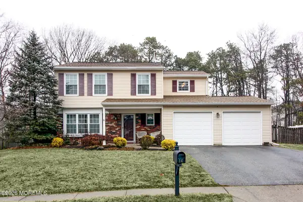 14 Kiwi Loop, Howell, NJ 07731