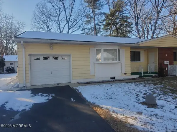 4 Wyoming Avenue #b, Whiting, NJ 08759