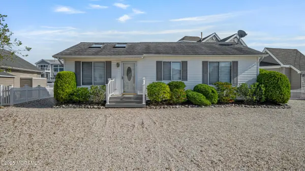 3 Merle Drive, Beach Haven West, NJ 08050