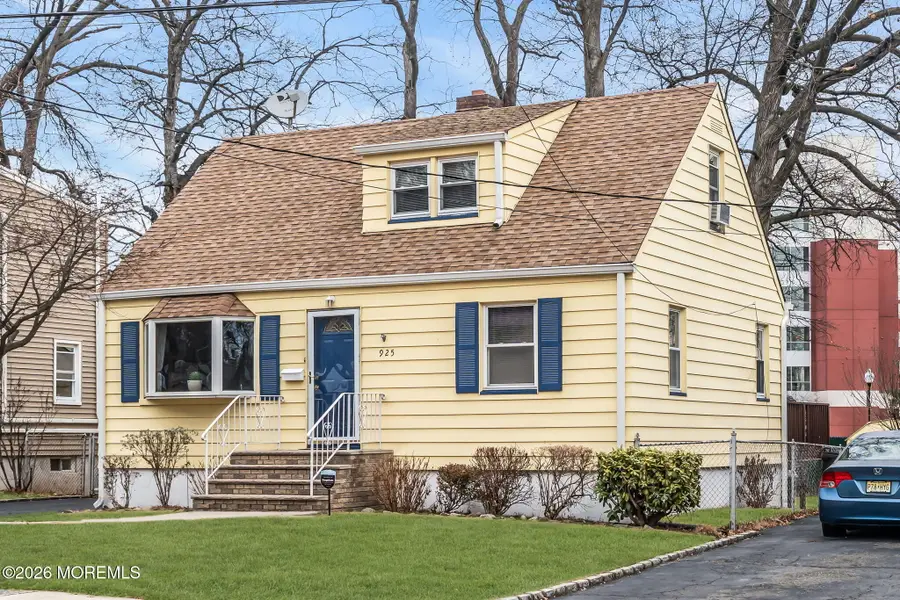 925 Woodland Avenue, Union, NJ 07083 - Image #3